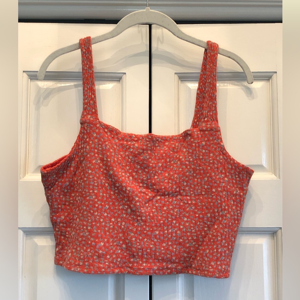 American Eagle, Large, ribbed, floral crop cami